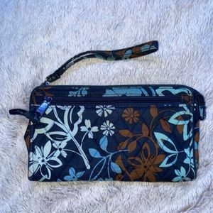 vera bradley wallet wristlet